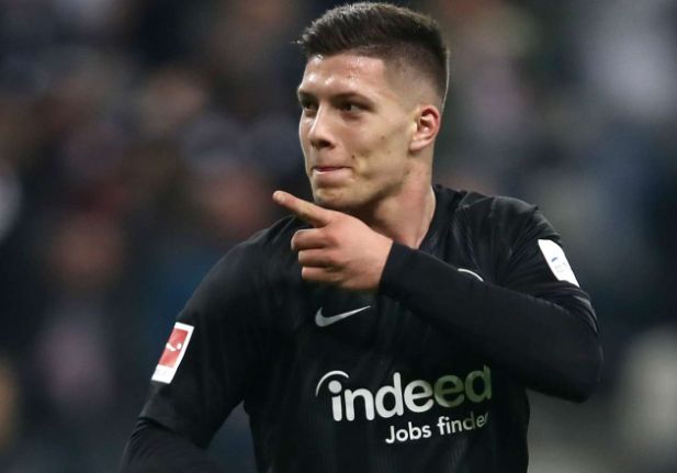  曼联租借妖星爆发，独造三球击退布伦特福德  