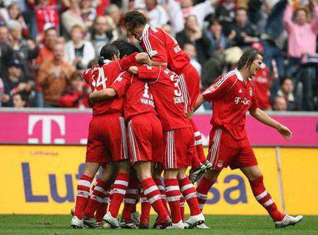  法兰克福击败拜仁终结对手不败金身  