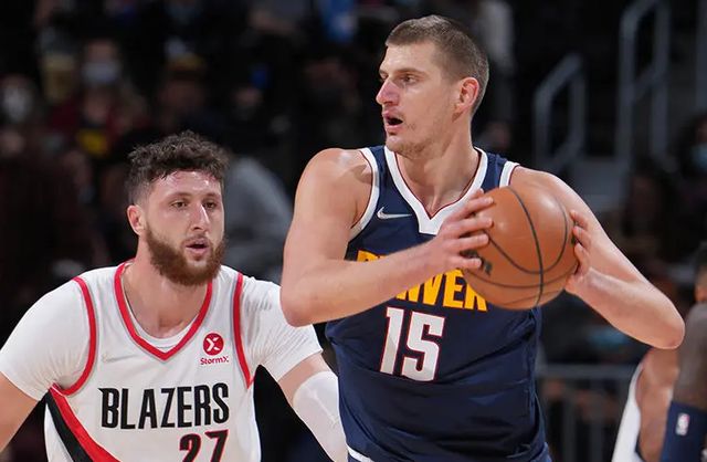  约基奇准三双领衔掘金，主场力克太阳迎五连胜  