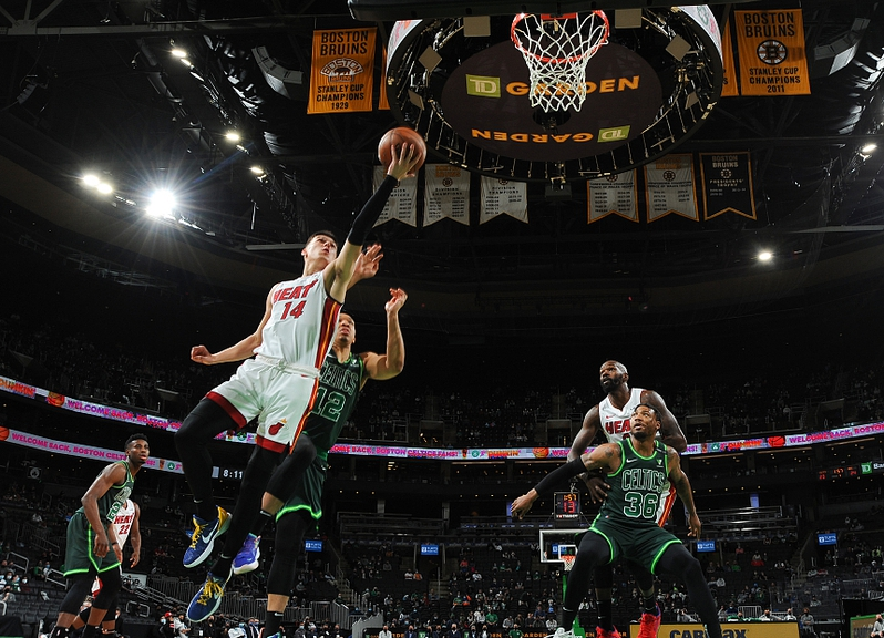  爱德华兹末节独得15分导演逆转,森林狼击退活塞获两连胜