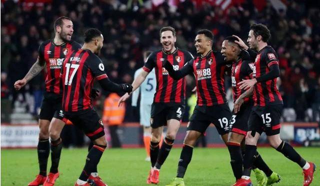  索兰克梅开二度，伯恩茅斯爆冷击败切尔西